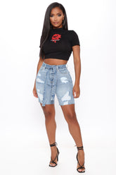 A Vision In Blue Belted Denim Bermudas - Light Blue Wash